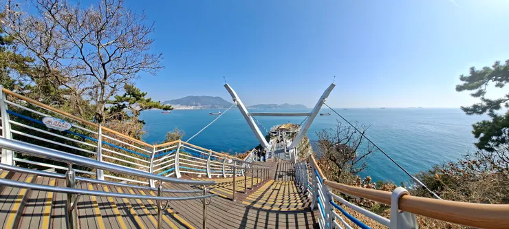 先給各位一個全景圖，海天各自都是好美的藍色🩵🩵🩵