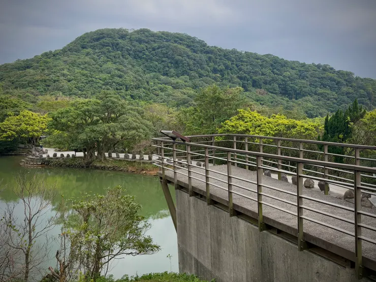 環湖步道的觀景台