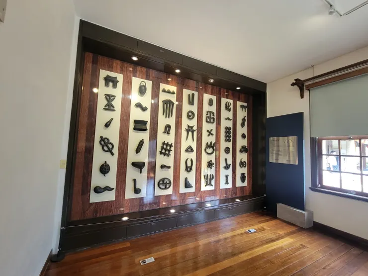 我和我伴侶連一個字都看不懂😂