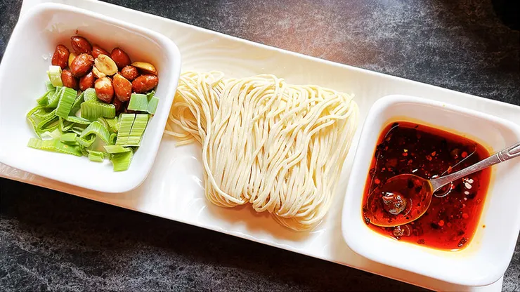 桃園青埔美食【怎麻辣頂級鴛鴦火鍋】麻辣鍋推薦