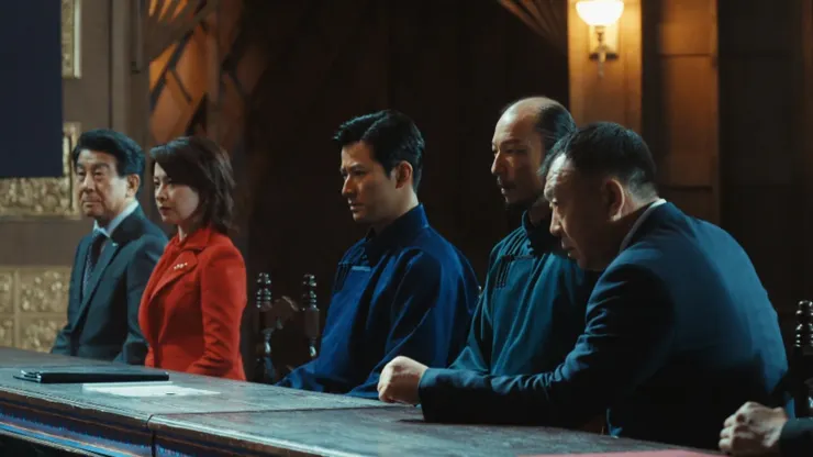 聯同合夥人設下圈套的政府官員