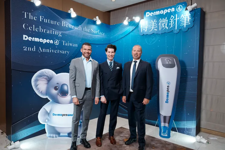圖說:左起為以色列疤痕治療專家、皮膚科教授Ofir Artzi、DermapenWorld醫學臨床教育總監Andrew R. Christie Schwarz 與DermapenWorld執行長Stene Marshall,於「Dermapen 4得美微針筆在台上市兩周年」活動合影,展現國際專家交流。