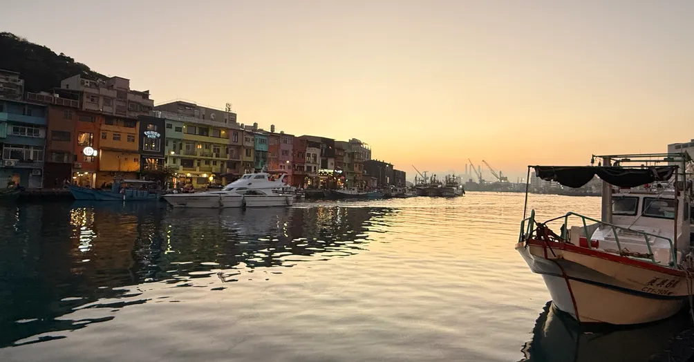 努力擠出一些文字