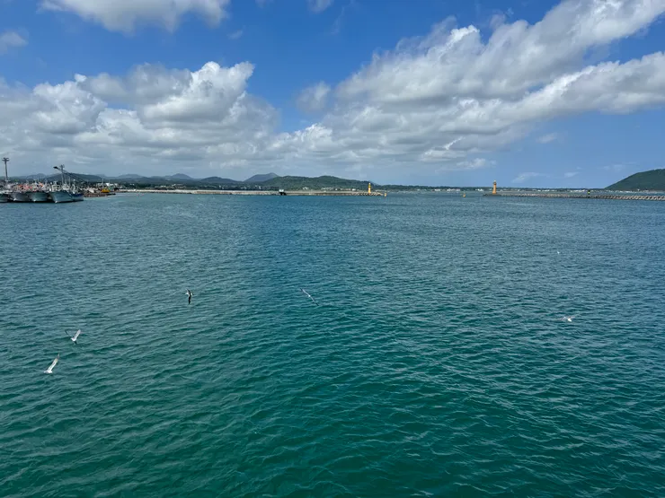 天氣好的時候海看起來特別美