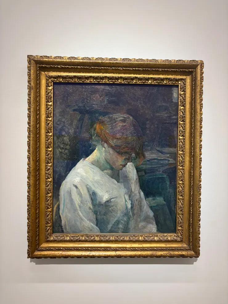 《身穿白色上衣的拉魯斯》