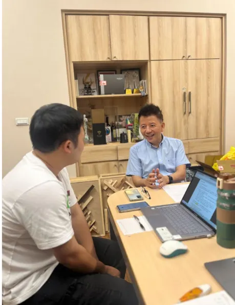 與歷渝老師愉快輕鬆的短暫訪談交流,得到豐富感動的滿滿啟發/圖 中原大學服務學習中心 提供。