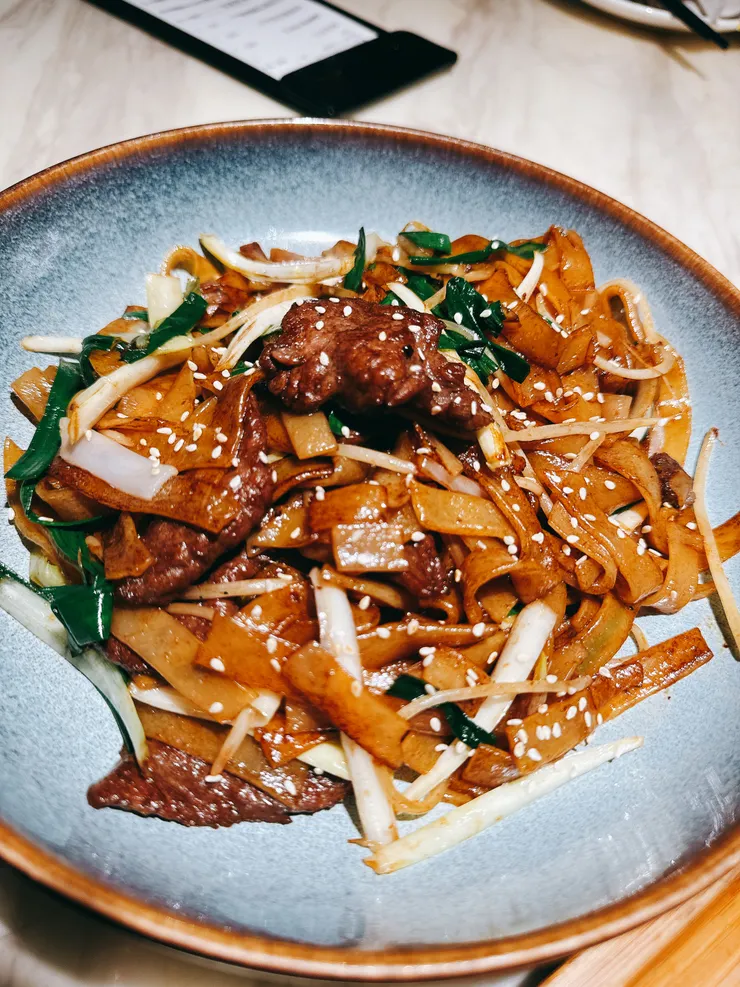 乾炒牛河 ¥48/份