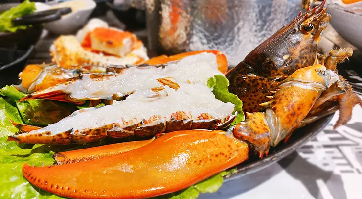 【武鶴和牛火鍋-吉林總店】A5和牛吃到飽、鱈場蟹腳吃到飽,送波士頓龍蝦│台北火鍋吃到飽推薦