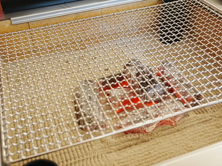 圍著爐好好吃飯