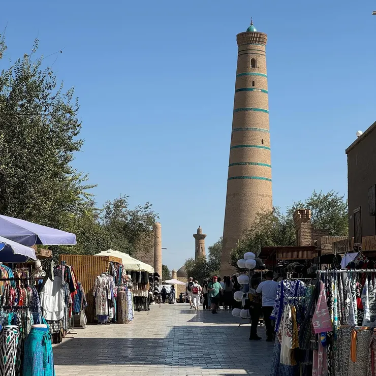 希瓦主幹道之一