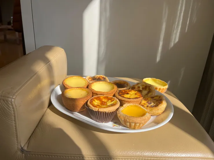 一臉等著被吃的蛋塔們（？）