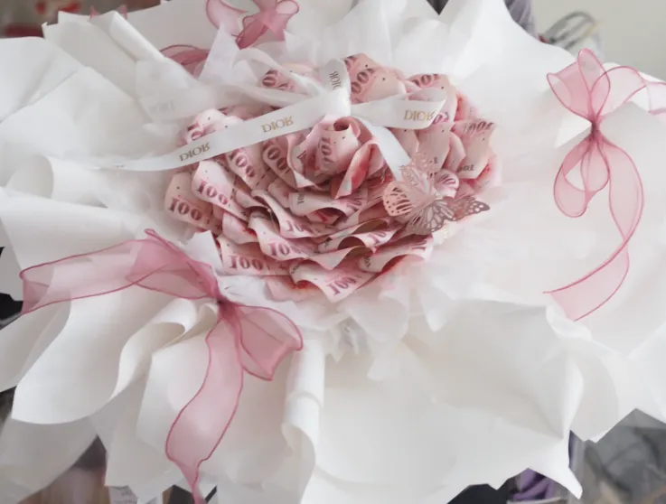 搶眼又特別的鈔票花束