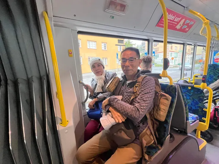 雙節的公車類似台中市的BRT