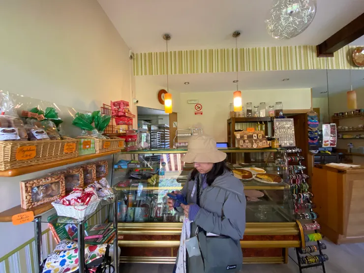 到底要買什麼呢（苦惱）