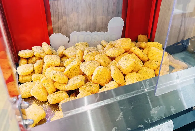 桃園火鍋店推薦：大滿貫功夫鍋自助區爆米花機器特寫