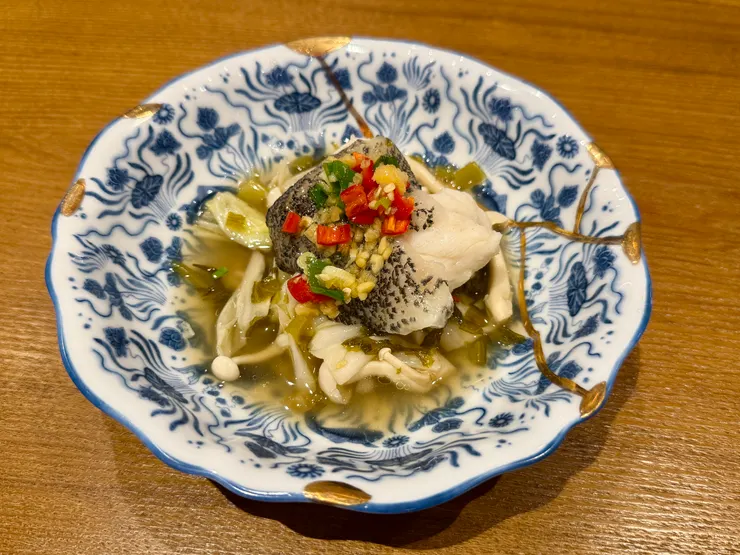 魚料理：川味龍膽酸菜魚