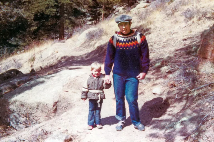 Tommy 與爸爸（長得好像查爾斯王儲？？）