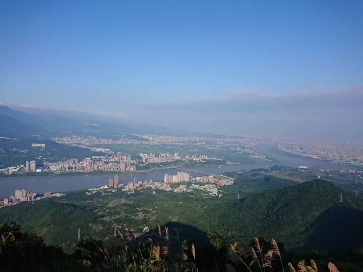 觀音山上遠眺台北