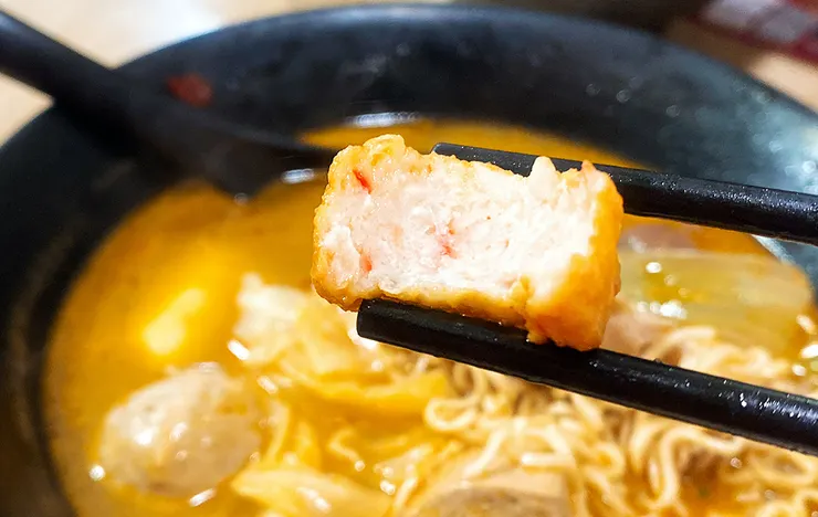 新莊美食推薦2025│四維夜市小吃【辣媽】麻辣/紅燒鴨血臭豆腐（麻辣燙）