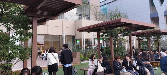 空中花園幾乎客滿