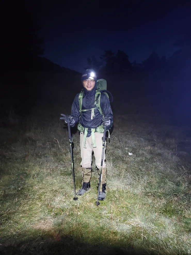 準備要一起鑽比人高的箭竹了嗎？！  從小完美谷到鋸山/畢祿山岔路之前 是鑽比人高的箭竹，且要重裝陡上300， 加上布條不多，需俱備辨路能力搭配 離線地圖以免在箭竹中迷失方向。