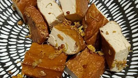 [異國美食]令人噴香的一碗新加坡樂天餐飲集團來的拉麵，集合鮮