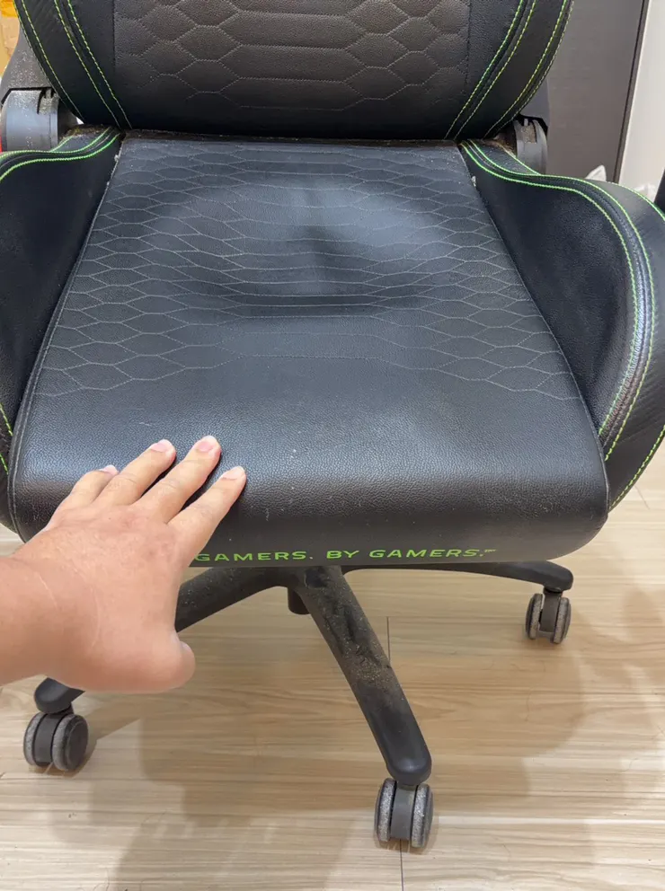 雷蛇電競椅底盤裂損 + 氣壓棒更換完整指南