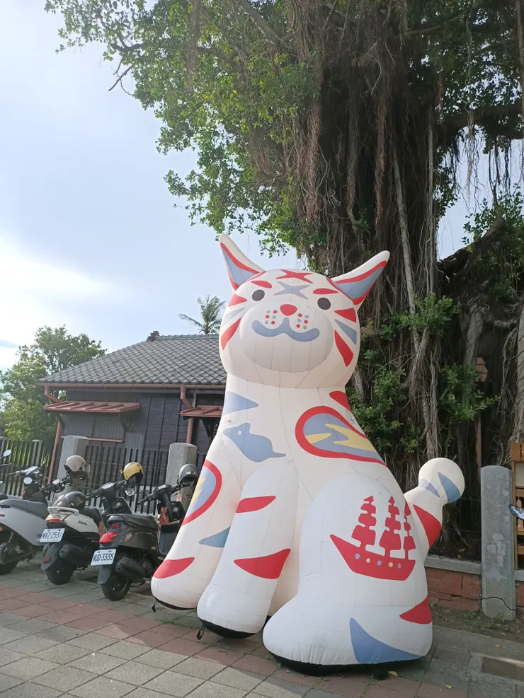 在門口又遇到巷仔Niau🤣