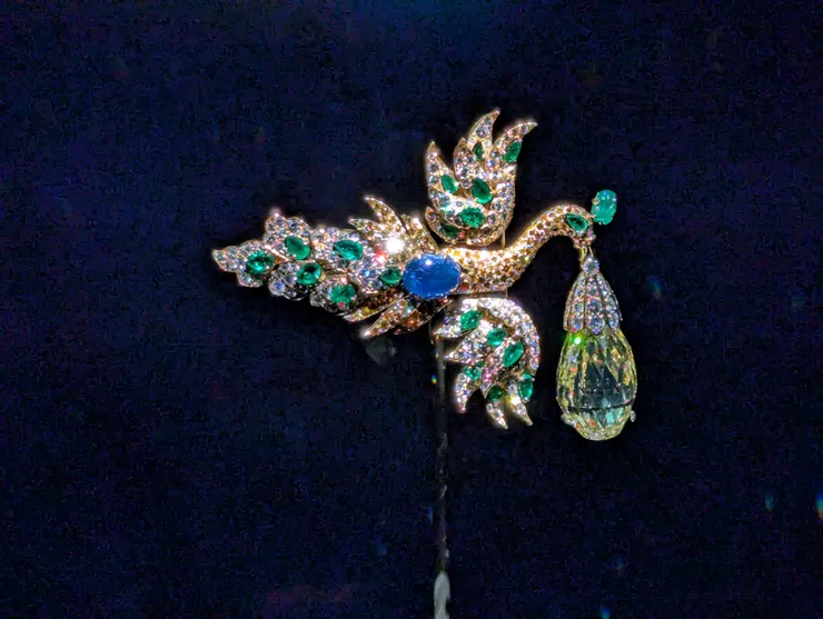 <鳥雀>胸針和<瓦爾斯卡>吊墜