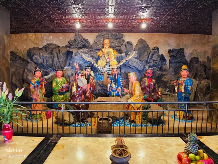 八仙神尊（圖片截圖於網路）