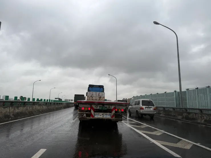 2026/03/03 快速道路的天空