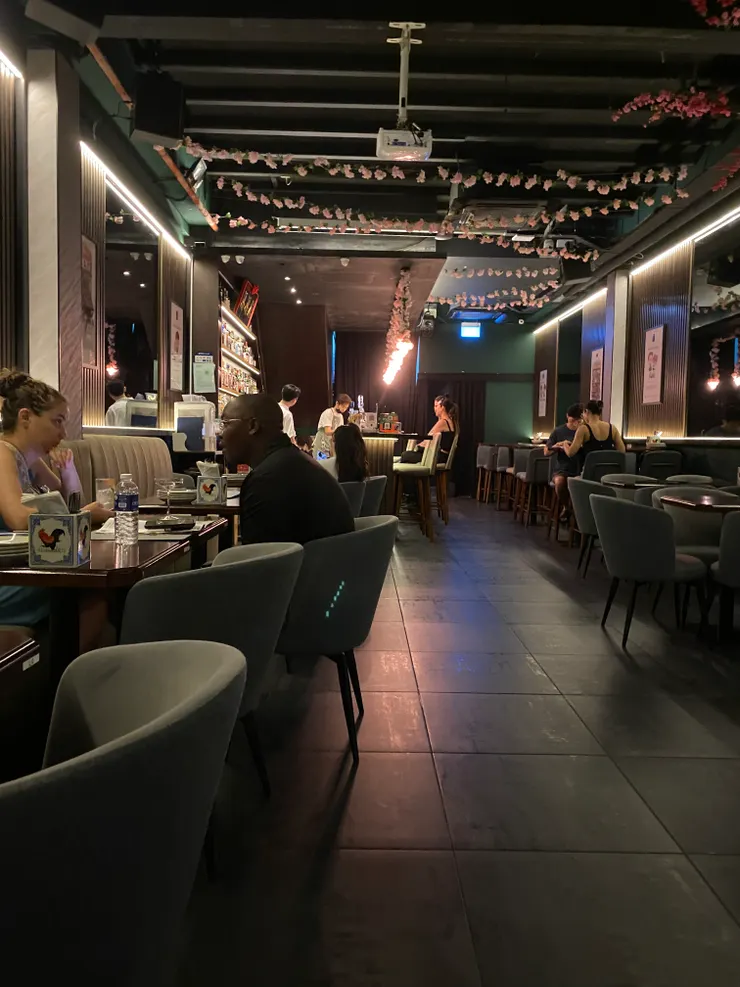 進門後變身酒吧、別有洞天