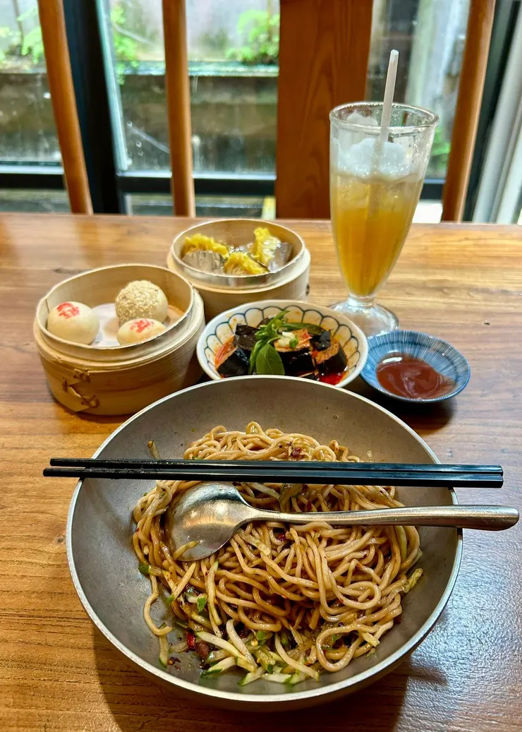 圖05 店內不限時，就這樣慢慢享用了午餐及下午茶