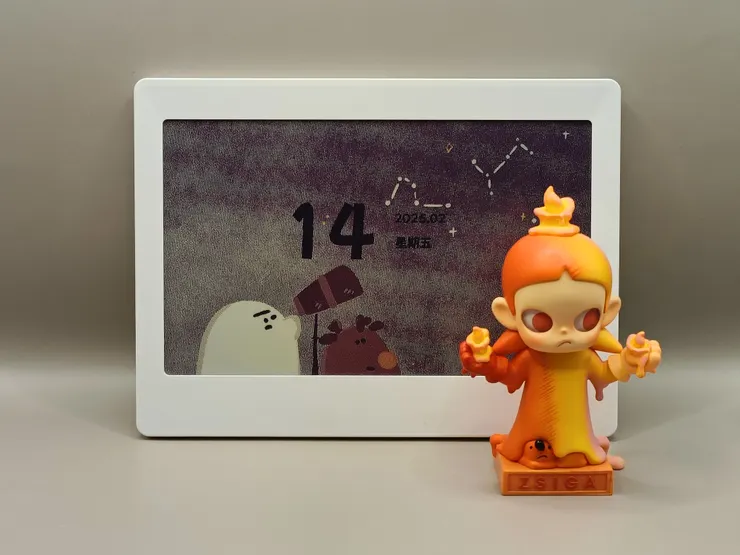 來源：ULANI 永恆曆 /(公仔) Zsiga《第五代-這個世界沒有大人 WE ALL ARE KIDS》危險正在發生 Walking Hazard