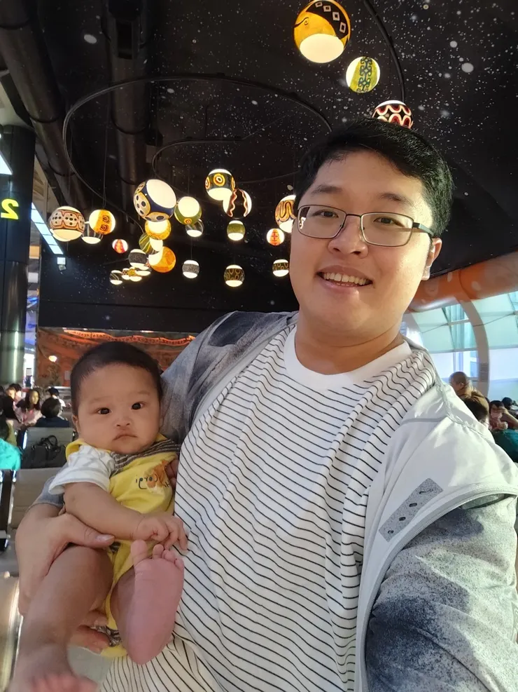 到小港機場的珍豬,滿臉的疑惑要去哪兒🤣