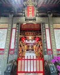 殿門石鐘及浮雕工藝（圖片截圖於網路）