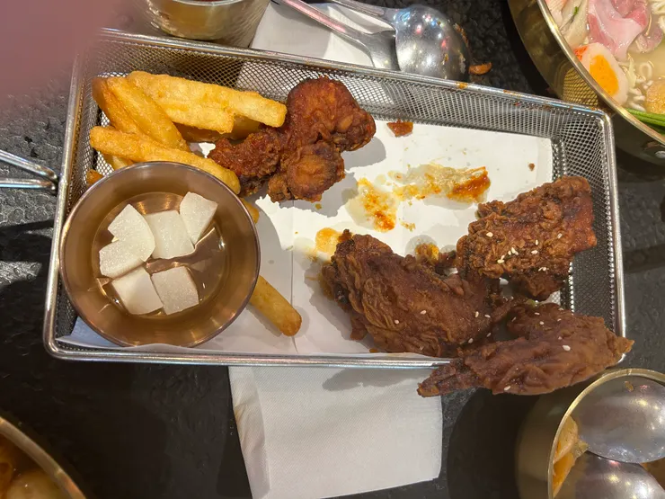 被吃一半的炸雞