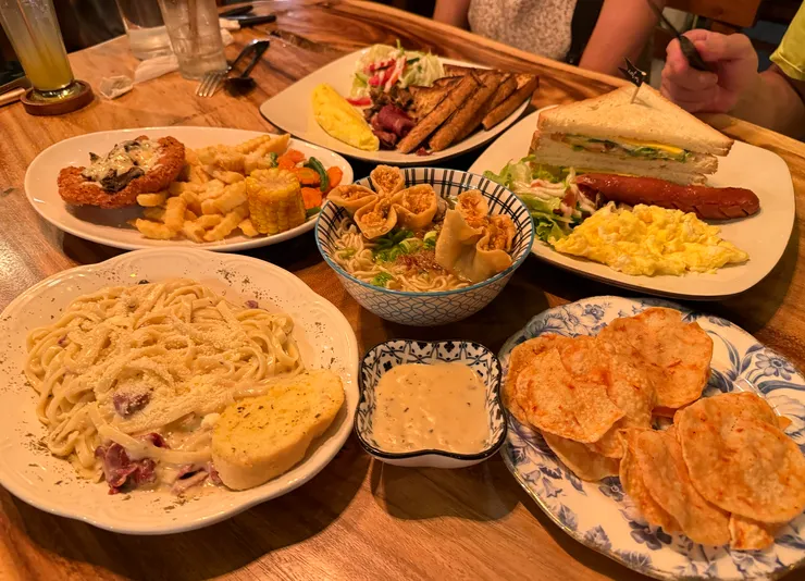 累了一天，決定吃點豐富的來慰勞自己