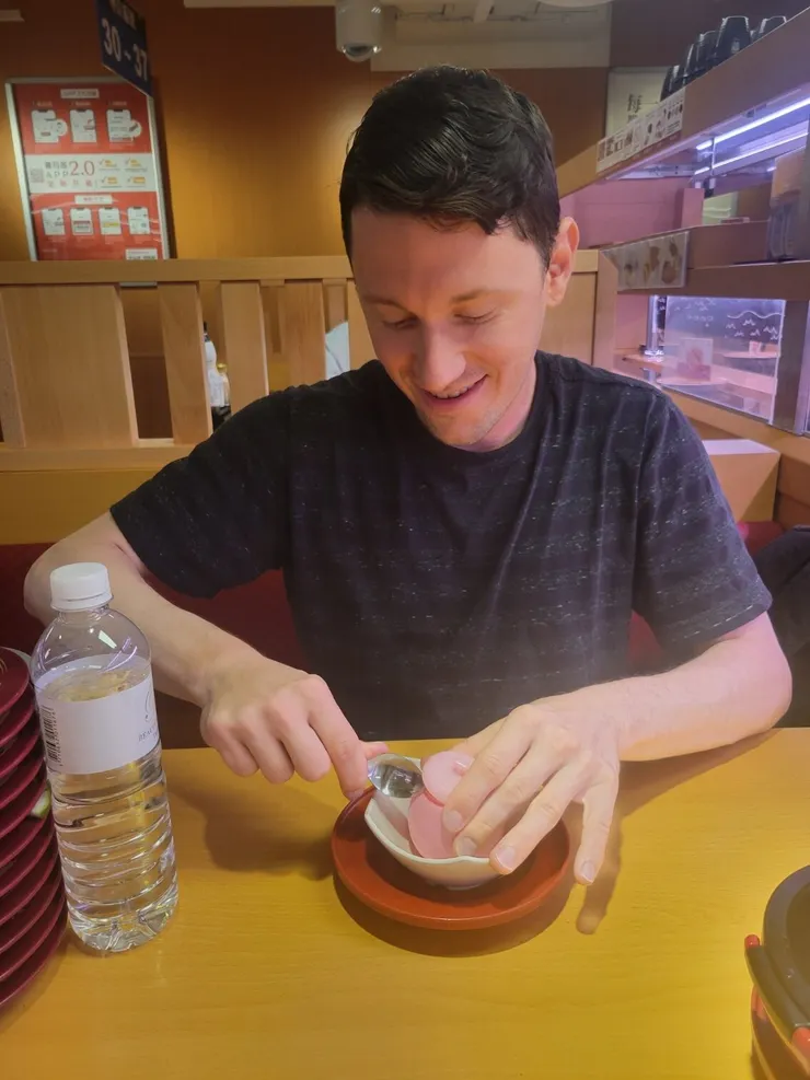 為何吃個東西可以這麼可愛？