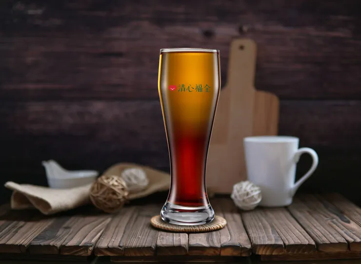 圖說:被網友稱為「咳嗽神飲」的綠+紅混搭喝法,在清心福全能輕鬆購入,不用擔心怎麼跟店員解說,超級方便。(資料來源:清心福全)