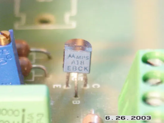 Q4 與 Q5 與原廠相同，使用 MPSA18 晶體