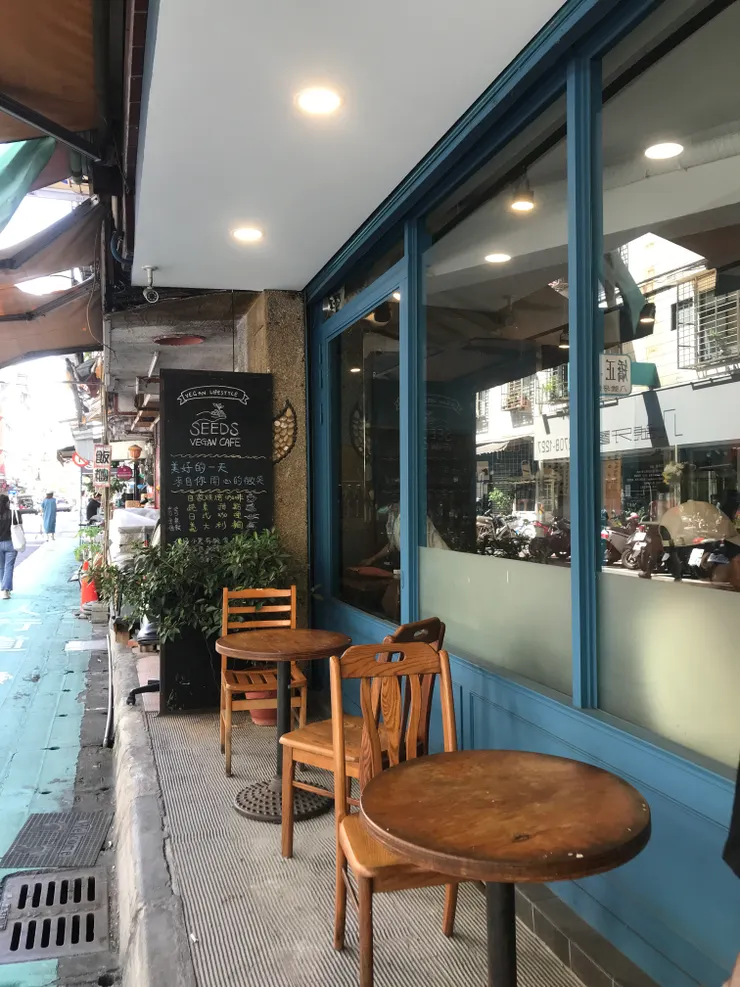 茶會主要除了感謝趙師兄的幫忙，大家還想聽他說精彩的故事