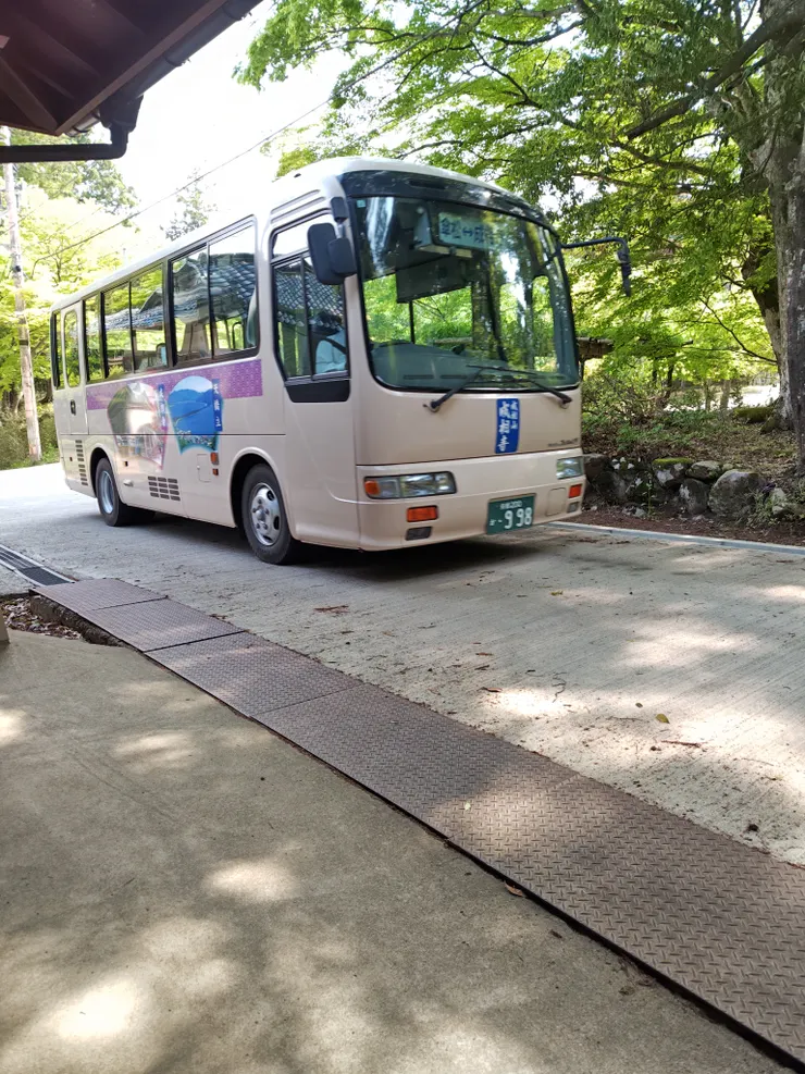 成相寺登山バス