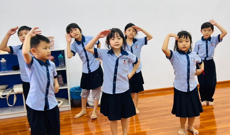 安美國際學校幼稚園可愛的學童