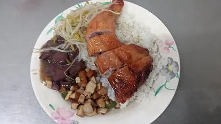 [新北美食]開店二十年以上時間的福記燒臘，深獲鄉民最愛、汐止