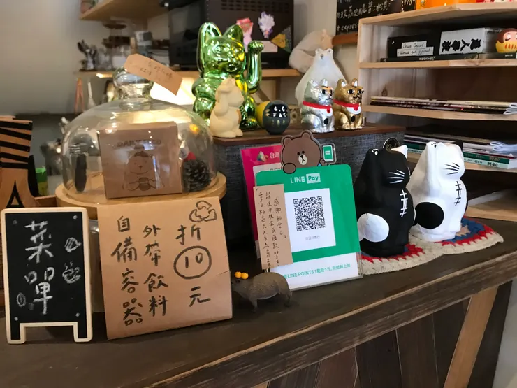 該店可以用台灣pay和linePay付款。自備容器折10元,優於市面上的折5元。