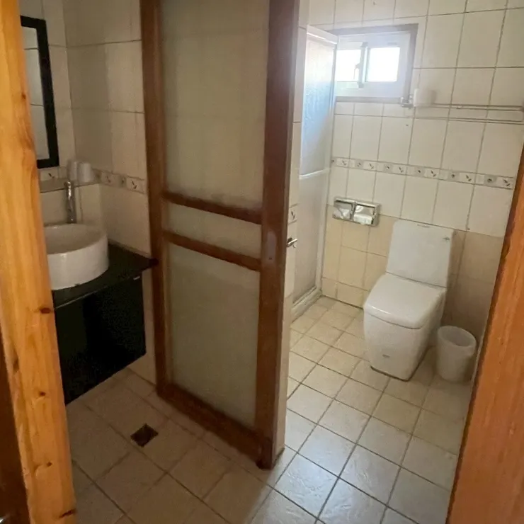 廁所、浴室(有附洗髮精、沐浴乳)