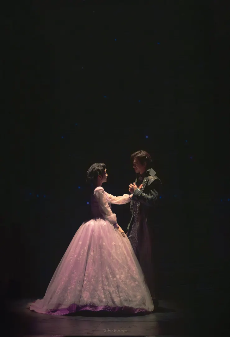 每次謝幕都很美的中年破鏡情侶