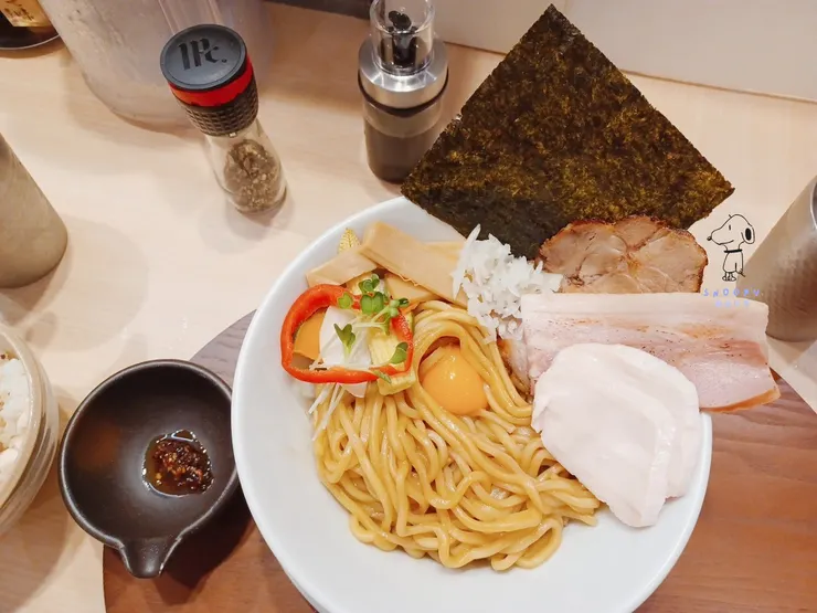 乾拌soba有附上特製辣油