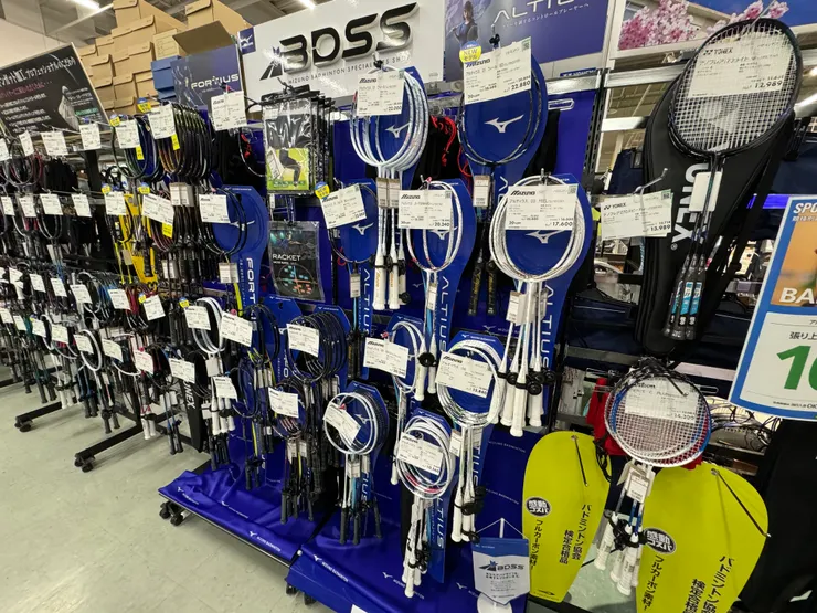 來日本不要買球拍,不管什麼拍都一樣,日本的價格比台灣貴
